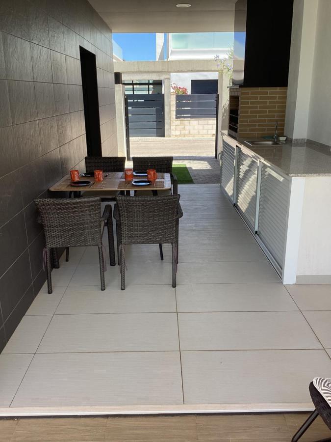 Housesleeps6-Pool-Beach-Garden-Solarium-Petok 奥里韦拉 外观 照片