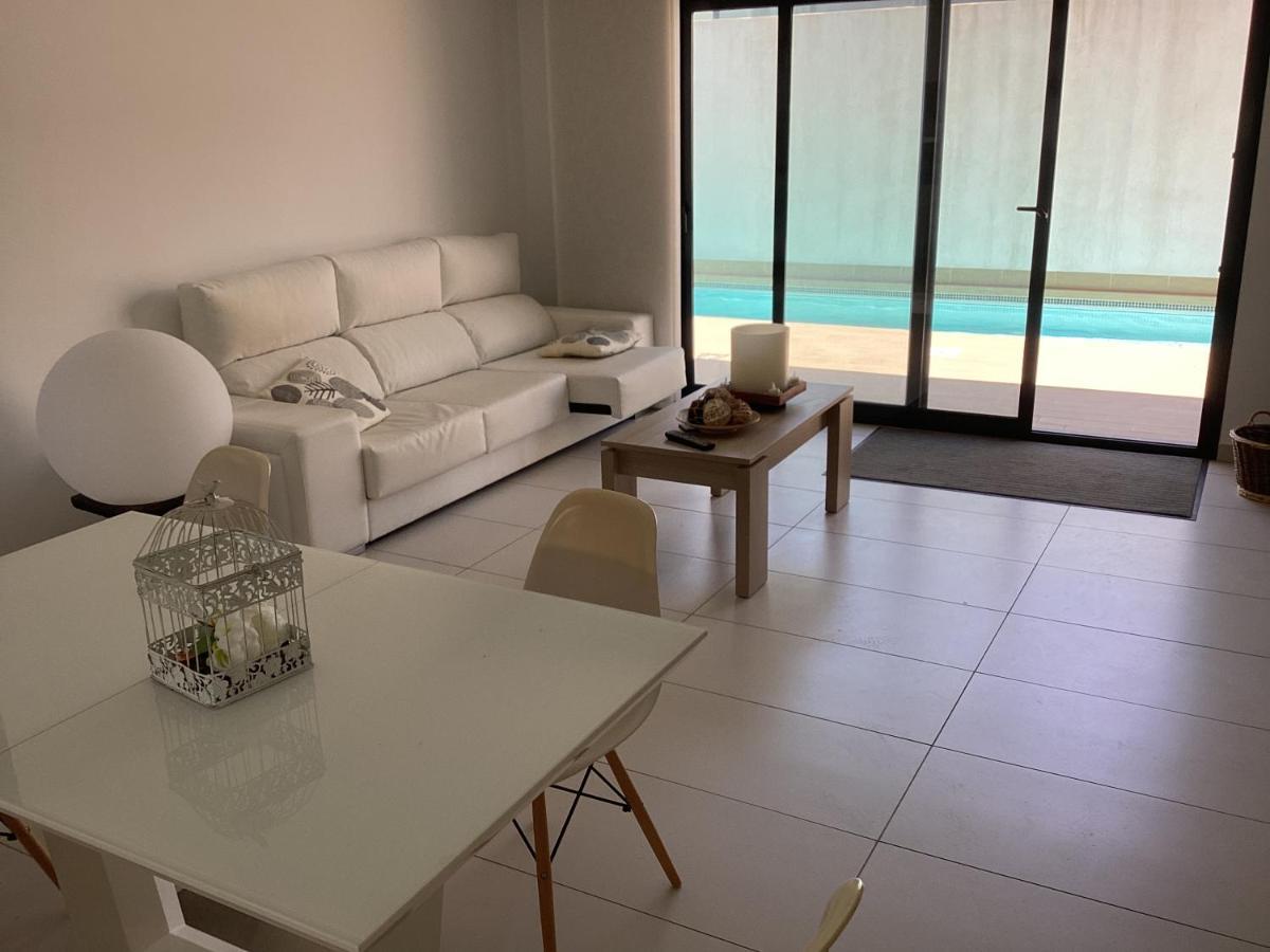 Housesleeps6-Pool-Beach-Garden-Solarium-Petok 奥里韦拉 外观 照片